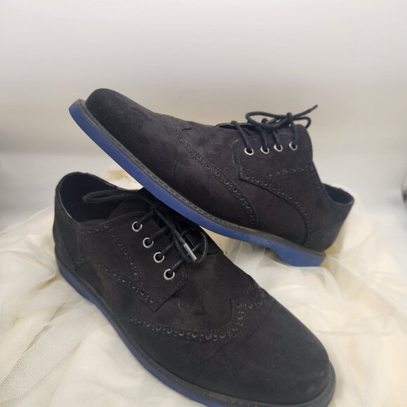 NEW-Laced Up Men Shoes G By Guess, Color: Black, Size: 10 - Picture 1 of 6